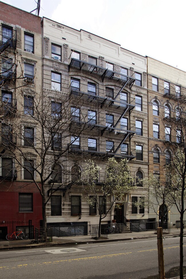 367 E Tenth St in New York, NY - Building Photo - Building Photo