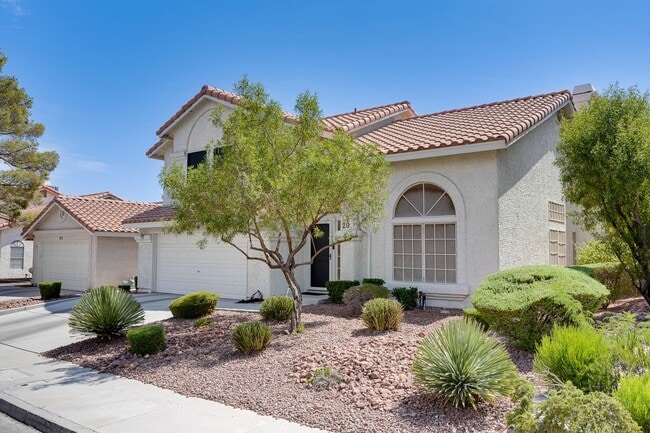 20 Fantasia Ln in Henderson, NV - Building Photo - Building Photo