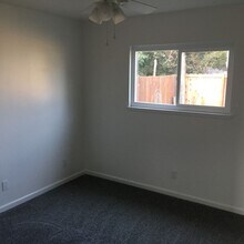 3526 W Tulare Ave in Visalia, CA - Building Photo - Building Photo