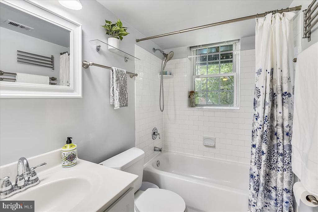 3057 S Buchanan St in Arlington, VA - Building Photo