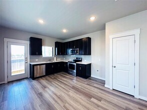 179 Threshing Rd in Mustang Ridge, TX - Building Photo - Building Photo