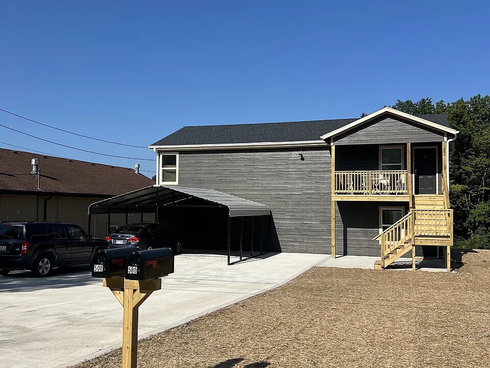 500 N Water St in Warrensburg, MO - Building Photo