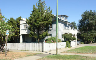 201 N Naches Ave Apartments