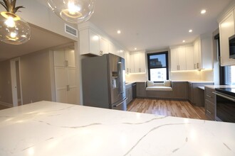 301 N Broadway Ave in Rochester, MN - Building Photo - Building Photo