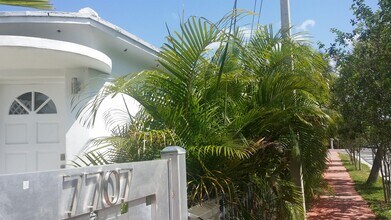 7707 Hawthorne Ave in Miami Beach, FL - Building Photo - Building Photo