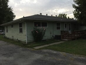 1801 S Missouri Ave, Unit 1803 in Sedalia, MO - Building Photo - Building Photo