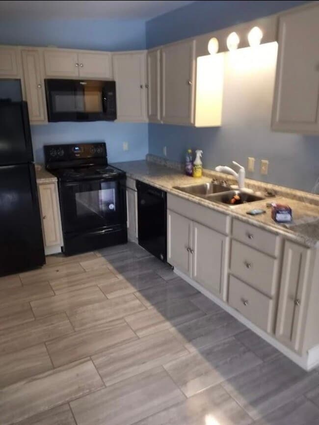 1657 Thornton Pl SW in Atlanta, GA - Building Photo - Building Photo