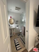 3708 Woodcliff Rd in Los Angeles, CA - Building Photo - Building Photo