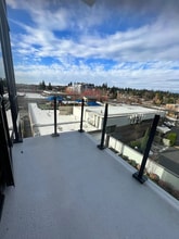 889 103rd Ave NE in Bellevue, WA - Building Photo - Building Photo