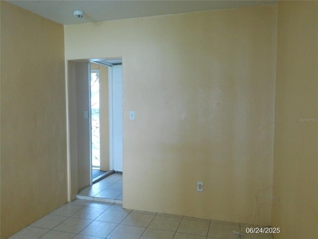 1111 Cypress Gardens Blvd in Winter Haven, FL - Building Photo - Building Photo