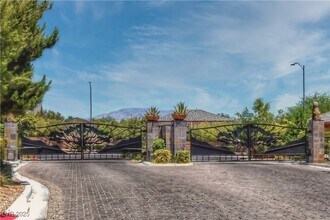 3933 Bagua Ct in Las Vegas, NV - Foto de edificio - Building Photo