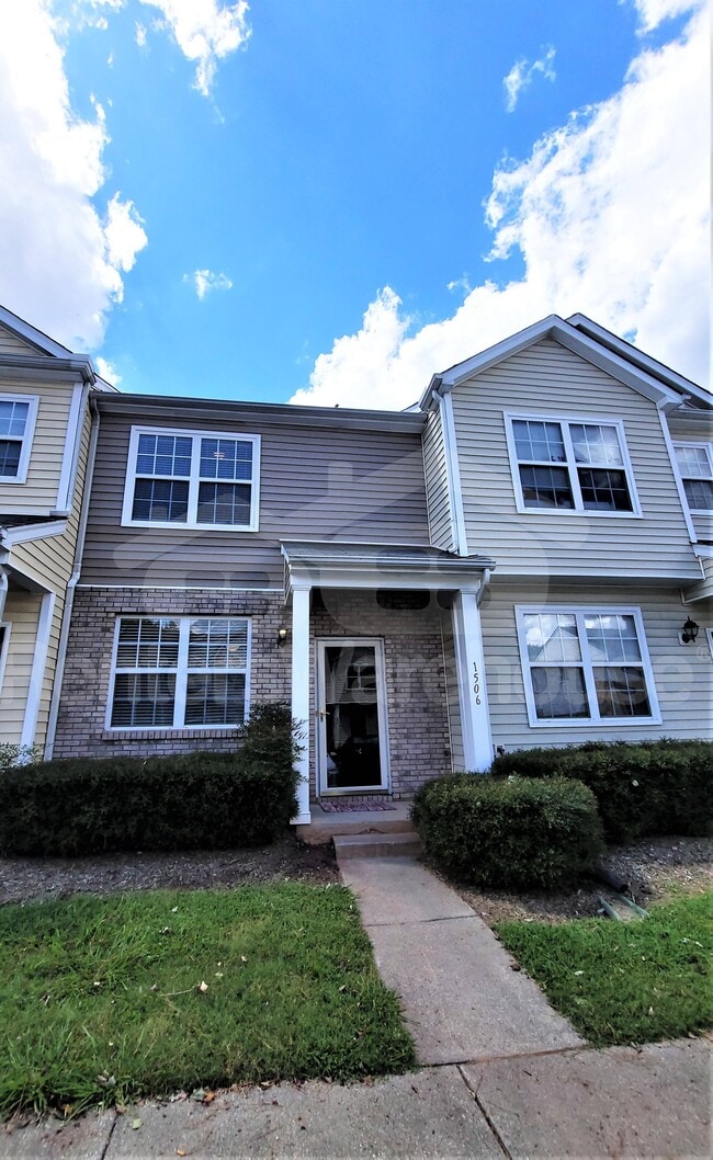 1506 Oxleymare Drive in Raleigh, NC - Building Photo - Building Photo