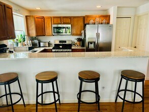 8521 Interlake Ave N in Seattle, WA - Building Photo - Building Photo