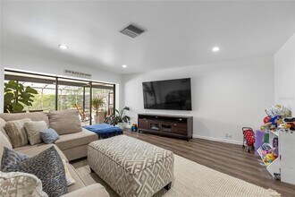 4117 Crosswater Dr in Tampa, FL - Building Photo - Building Photo