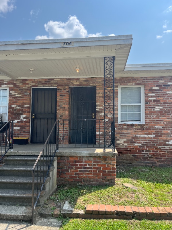 704 Hopkins St in Augusta, GA - Building Photo - Building Photo