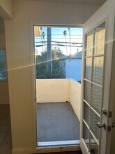 1034 9th St in Santa Monica, CA - Building Photo - Building Photo