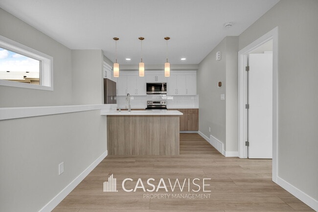 property at 1059 Berg Pl