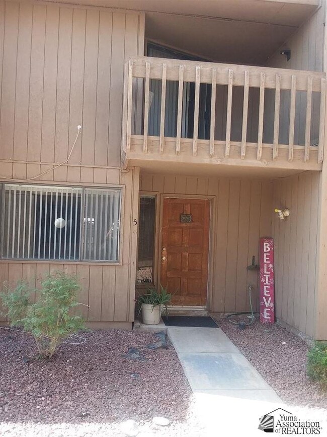 property at 833 S Avenue A