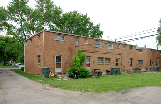 192-198 Fairway Dr in Columbus, OH - Building Photo - Building Photo