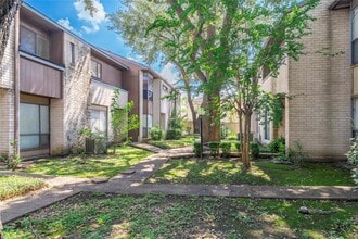 8315 Augustine Dr in Houston, TX - Building Photo - Building Photo