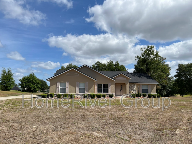 property at 525 Dowling Cir