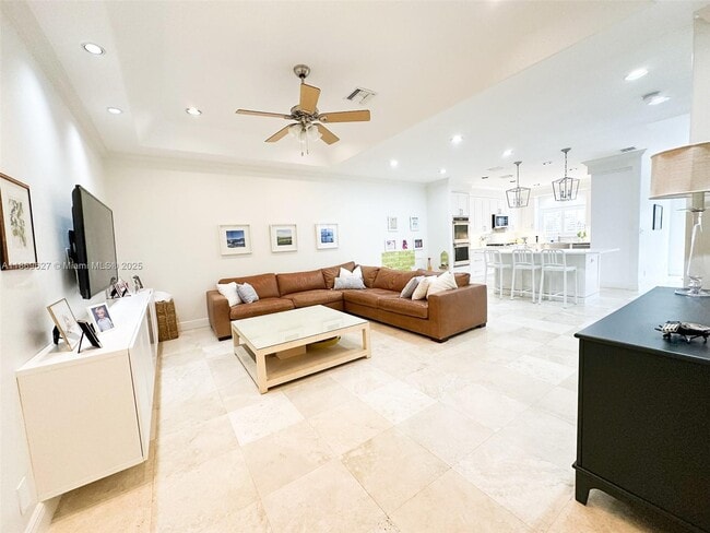 360 NE 7th Ave in Fort Lauderdale, FL - Building Photo - Building Photo