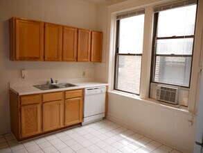 Harris Point Chicago in Chicago, IL - Building Photo - Building Photo