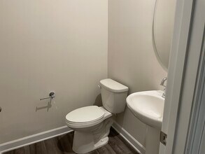 1010 Maltby St in Charlotte, NC - Foto de edificio - Building Photo