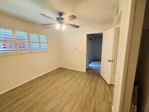 5525 E Thomas Rd, Unit B6 in Phoenix, AZ - Building Photo - Building Photo