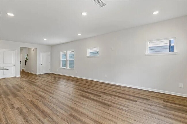 2277 Whitworth St in Lawrenceville, GA - Foto de edificio - Building Photo