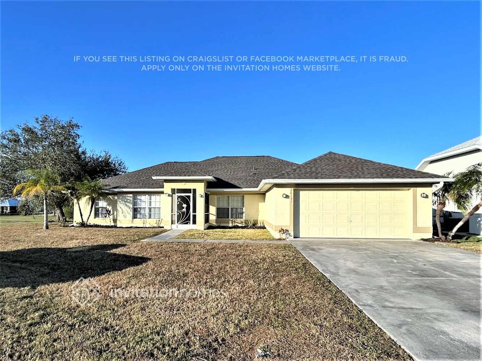 26130 Madras Ct in Punta Gorda, FL - Building Photo