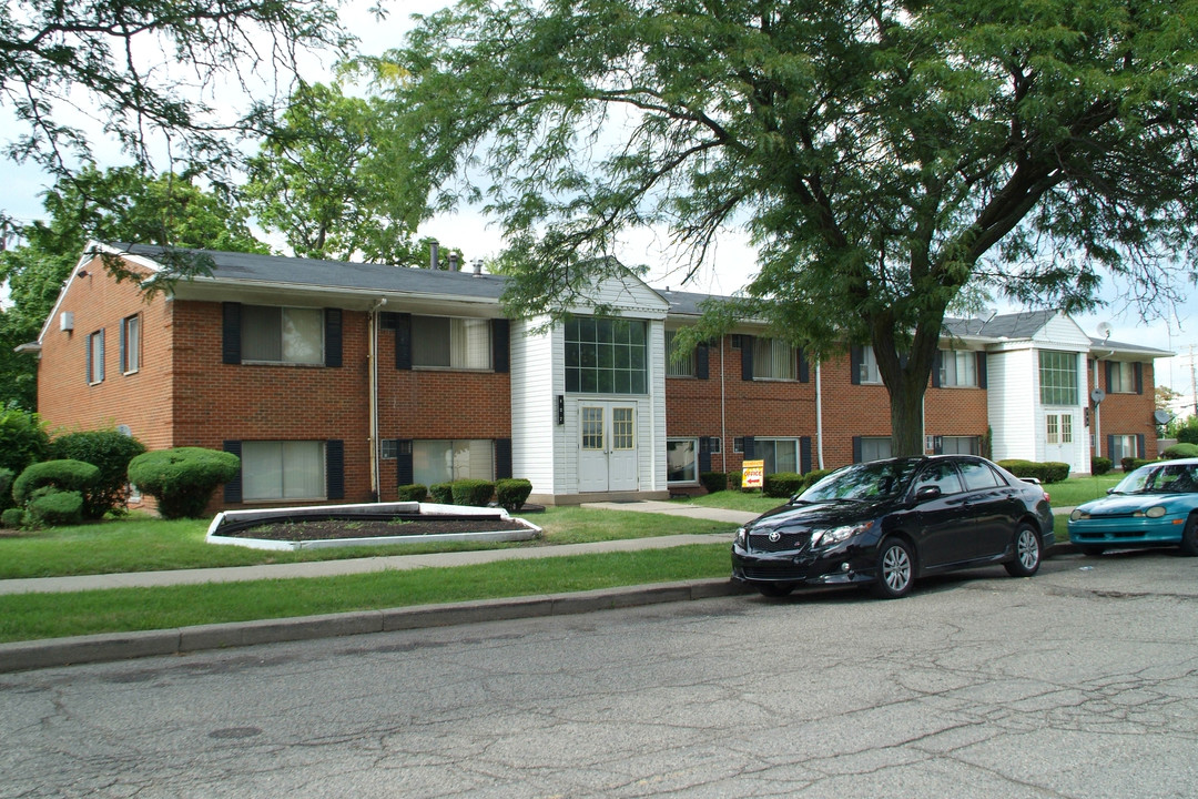 Park High Apartments in Highland Park, MI - Foto de edificio