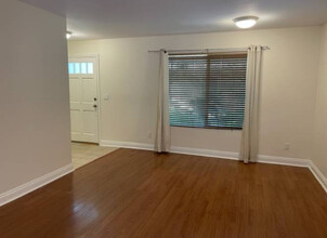 3535 Madison Ave, Unit Normal Heights 2bd 2ba in San Diego, CA - Foto de edificio - Building Photo