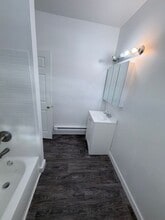 1165 E State St in Trenton, NJ - Building Photo - Building Photo