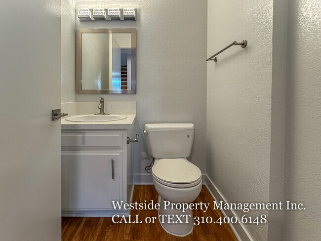 3615 S Centinela Ave in Los Angeles, CA - Foto de edificio - Building Photo