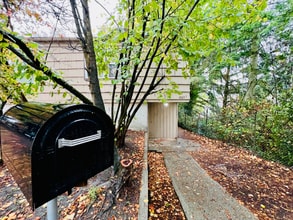 1005 Bloyd St in Kelso, WA - Foto de edificio - Building Photo