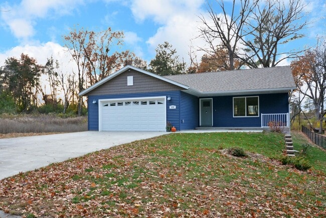 property at 616 N 3rd St