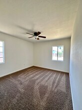 1110 Griffith Way in Hemet, CA - Building Photo - Building Photo