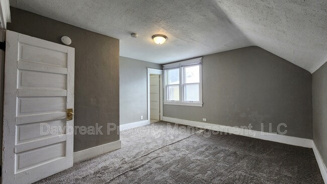 1228 10th St N in Fargo, ND - Foto de edificio - Building Photo