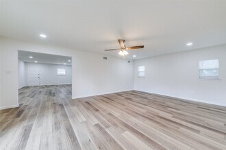 2917 Dale Dr in Plano, TX - Foto de edificio - Building Photo