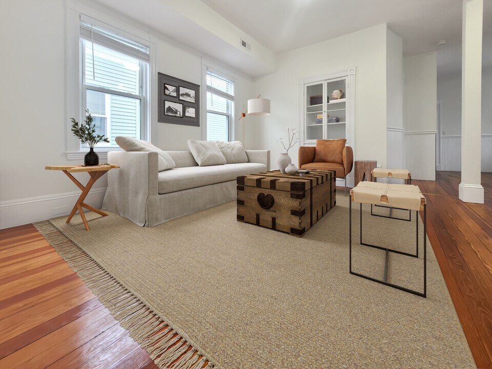 225 E Eagle St, Unit 2 in Boston, MA - Building Photo
