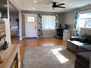 2914 Greyling Dr in San Diego, CA - Foto de edificio - Building Photo