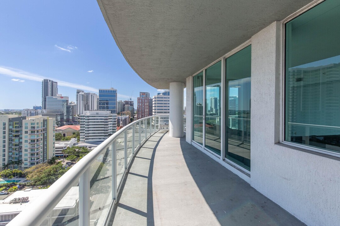 315 NE 3rd Ave in Fort Lauderdale, FL - Building Photo