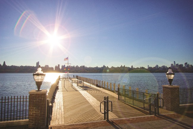 The View At Edgewater Harbor