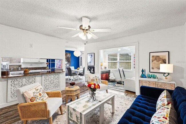 3802 Cortez Cir in Tampa, FL - Building Photo - Building Photo