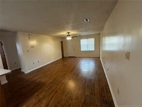 2411 Oak St in Lumberton, NC - Building Photo - Building Photo