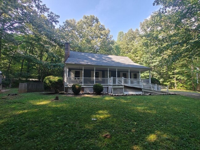 property at 2900 Deercreek Trail