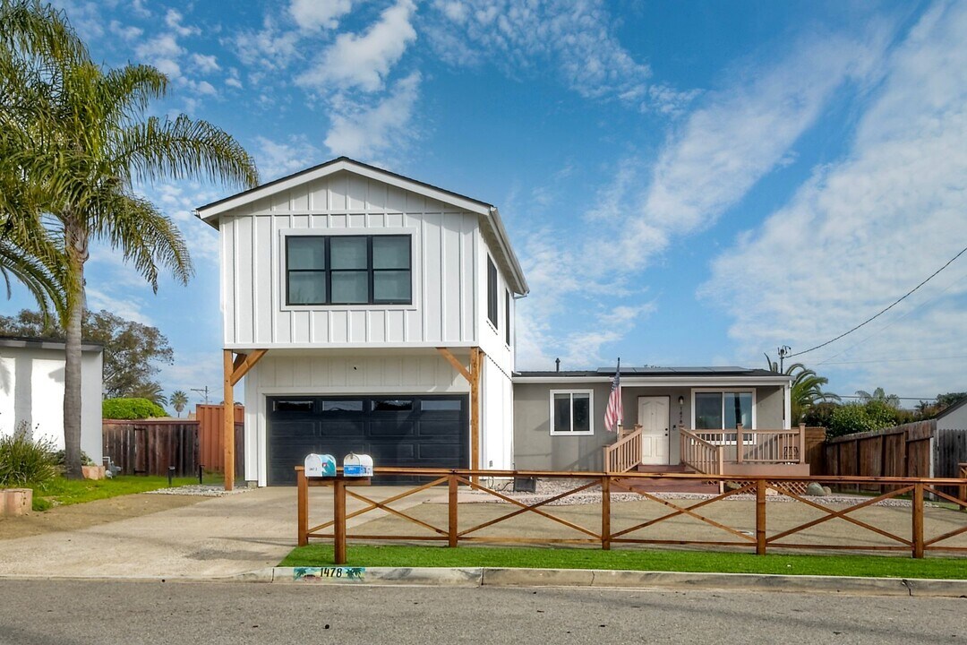 1478 Moreno St in Oceanside, CA - Building Photo