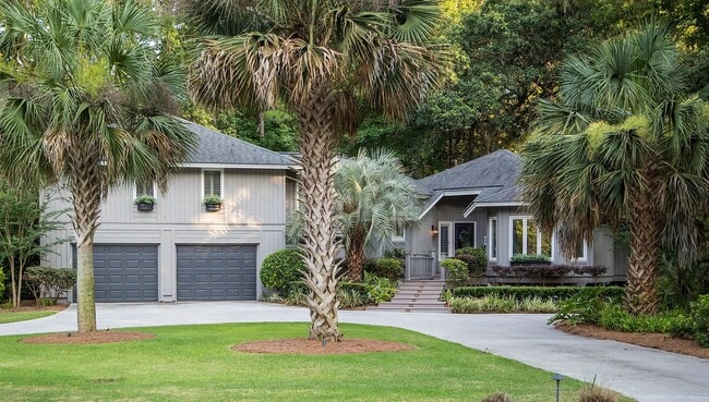 44 Black Hawk Trail in Savannah, GA - Building Photo - Building Photo