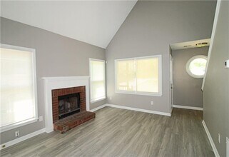 957 Oak St SW in Atlanta, GA - Building Photo - Building Photo